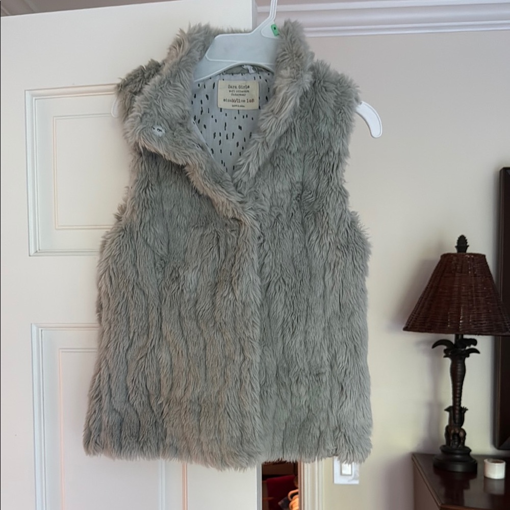 Zara Gray Faux Fur Vest Plush Sleeveless Layer